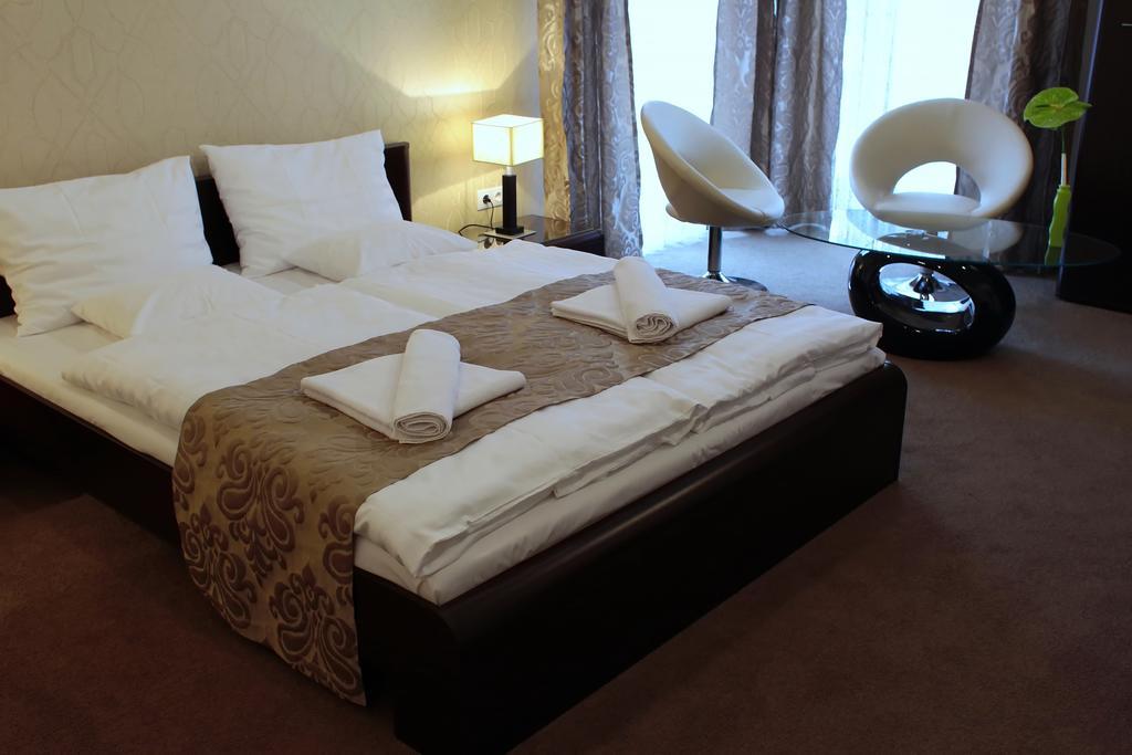 Hotel Brill Орошхаза Номер фото